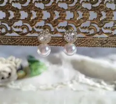 パールとクリスタルのエレガントな　⁎⁺˳✧༚キラキラ༚✧˳⁺⁎ピアス