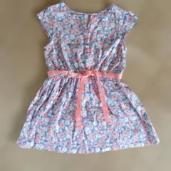carter’s　カーターズ　花柄ワンピースのサムネイル