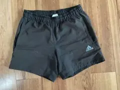 値下げ中　adidas 黒 ショートパンツ
