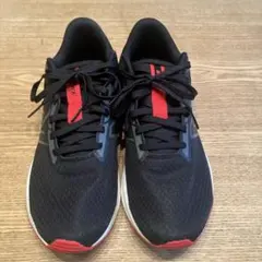 ニューバランス　ランニングシューズ ブラック/レッド　25.5cm