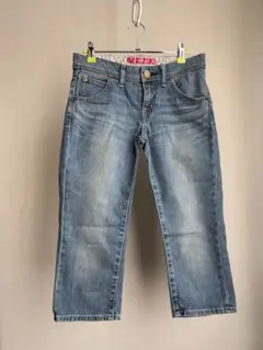 レディースデニム クロップドパンツ ユニクロ