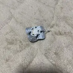 シルバー 花と葉のブローチ パール付き