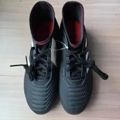 adidas Predator サッカーシューズ ブラック/レッド