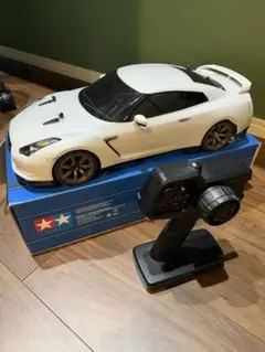タミヤ 1/10 RC NISSAN GT-R ラジコン