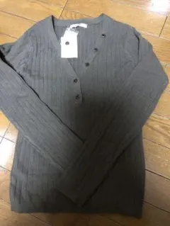 春用　細身　カットソーですのサムネイル