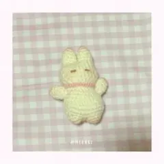 ハンドメイド　あみぐるみ　かわいい　うさぎさん　ピンクリボン付き