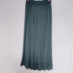 【値下げ】Theory　グリーン プリーツスカート ロングのサムネイル