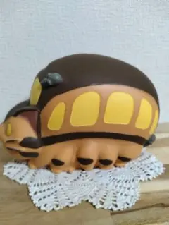 ジブリ　ネコバス貯金箱
