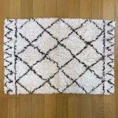 ACME Furnitureトリゴンラグ 68cm × 45cm - メルカリ