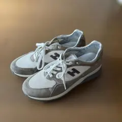 《未使用品》HOGAN ホーガン スニーカー 本革 シルバー 銀系 36 1/2 2025年最新】ホーガン スニーカーの人気アイテム - メルカリ