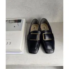 ルタロン＊レザースクエアメタルバックルローファーのサムネイル