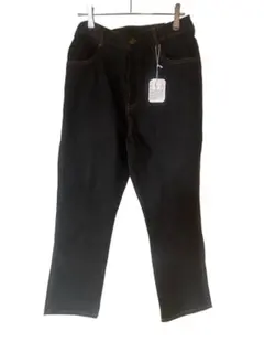 新品タグ付き　デニムパンツ　ジーンズ　黒　綿　A丈　カジュアル