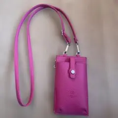 D.KELLY スマホショルダー　レザー風