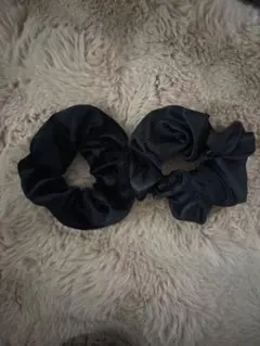 黒シュシュ2個セット、サテン、ベロア