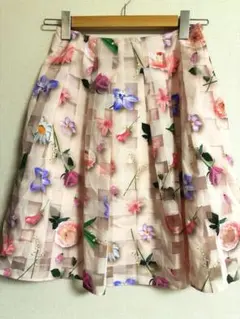 Sretsis スレトシス 2016ss 総レースミニスカート - メルカリ