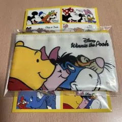 ディズニーストア　シークレットポーチ　くまのプーさん