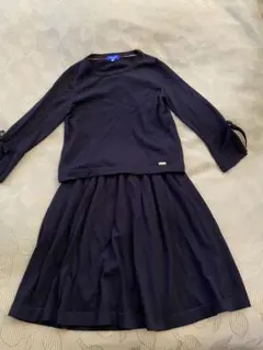 バーバーリーブルーレーベルのニット上下