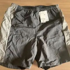 撥水加工 黒とグレーのショートパンツ