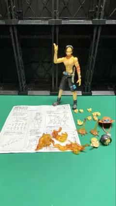 エース フィギュア 炎エフェクト付き