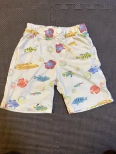 海の生き物 魚プリントのハーフパンツ 110cm