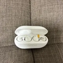 ambie sound earcuffs AM-TW01ホワイト 本体、ケースのサムネイル