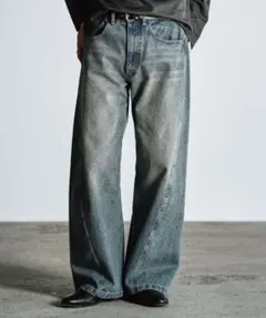 WYM VINTAGE WASHED CURVED DENIM