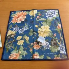 WEDGWOOD 花柄ハンドタオル 青