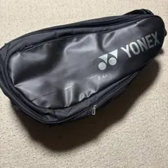 YONEX ブラック ラケットバッグ