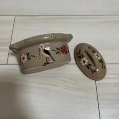 【フランス/コルマール】コウノトリ柄 蓋付き陶器小物入れのサムネイル