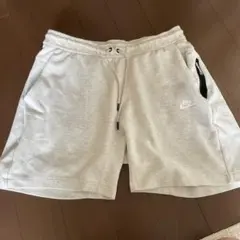 メンズXXLホワイト 初代 テックフリース ハーフパンツ廃盤 NIKE