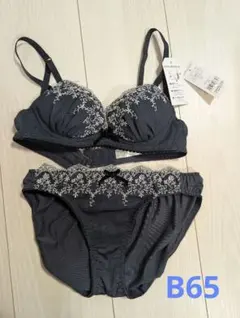 チュチュアンナ　ブラック ブラジャーショーツセット B65　М