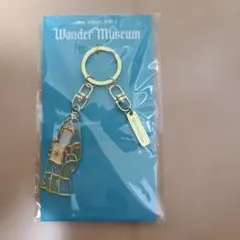 ワンダーミュージアム　ステンドグラス　キーホルダー　ケセラセラ　ミセス