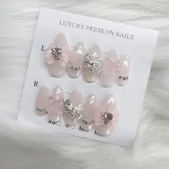 Item thumbnail for item 5a5d28ad-f1b6-499c-b6cd-805d3517be8b