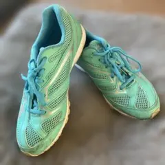 ランニングシューズ スニーカー