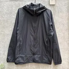 UNIQLO ユニクロ　ポケッタブルUVカットパーカー　ブラック　MENS M
