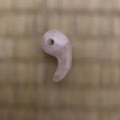 勾玉　パワーストーン　ピンク