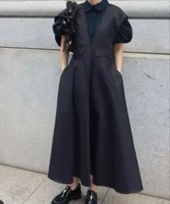 マチャット　machatt Vネックジャンパースカート　ワンピース