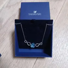 SWAROVSKI ロイヤルブルー ティアドロップネックレス - メルカリ