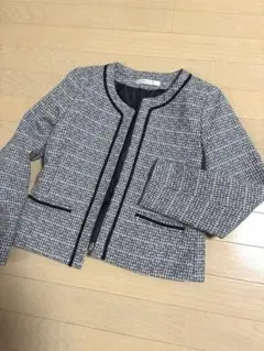 【美品】　セレモニーツイードノーカラージャケットハニーズ　Ｍ