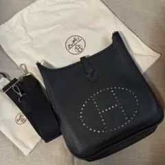 新品未使用　エルメス エブリン PMブラックシルバー金具⬜︎L刻印　ショルダーのサムネイル