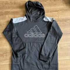 adidas フード付きパーカー　黒　160