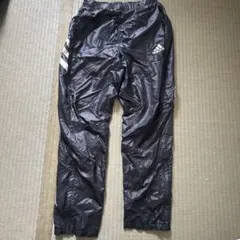 adidas ピステパンツ 黒 3本ライン