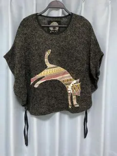 新品未使用 タグ付き scolar スカラー 猫刺繍ドロップショルダーTシャツ