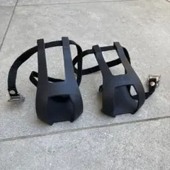 페달 스트랩이 달린 자전거 토 클립 블랙