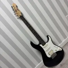 YAMAHA EG112 ストラトタイプ　エレキギターのサムネイル