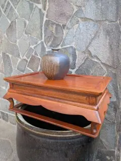 木製花台 茶色 シンプルデザイン