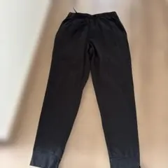 GU テーパードパンツ ブラック