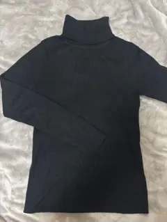 GU リブタートルニット 黒 Sサイズ