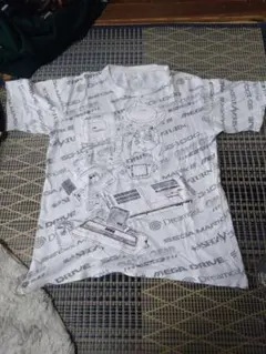 SEGA ゲーム機デザイン Tシャツ 古着Lサイズのサムネイル