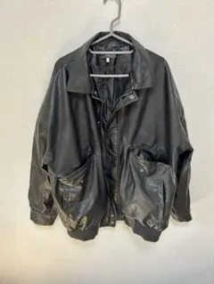 ブラックレザージャケット オーバーサイズ